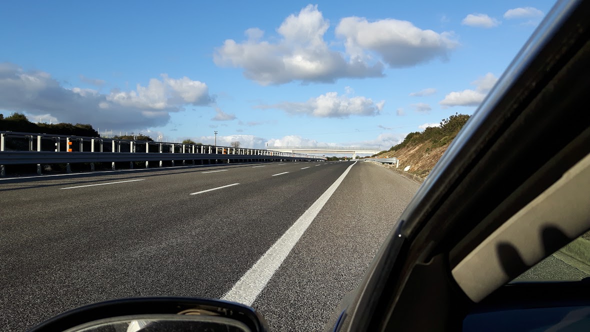 nuvole in autostrada